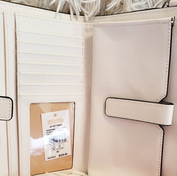 NWT ☆ Michael Kors Wallet - Picture 3 of 6